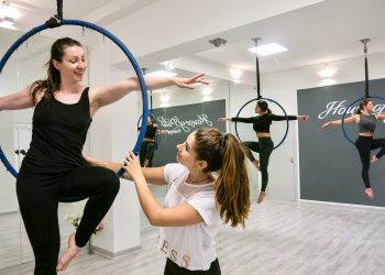 Aerial Hoop for beginners Aerial Hoop for beginners